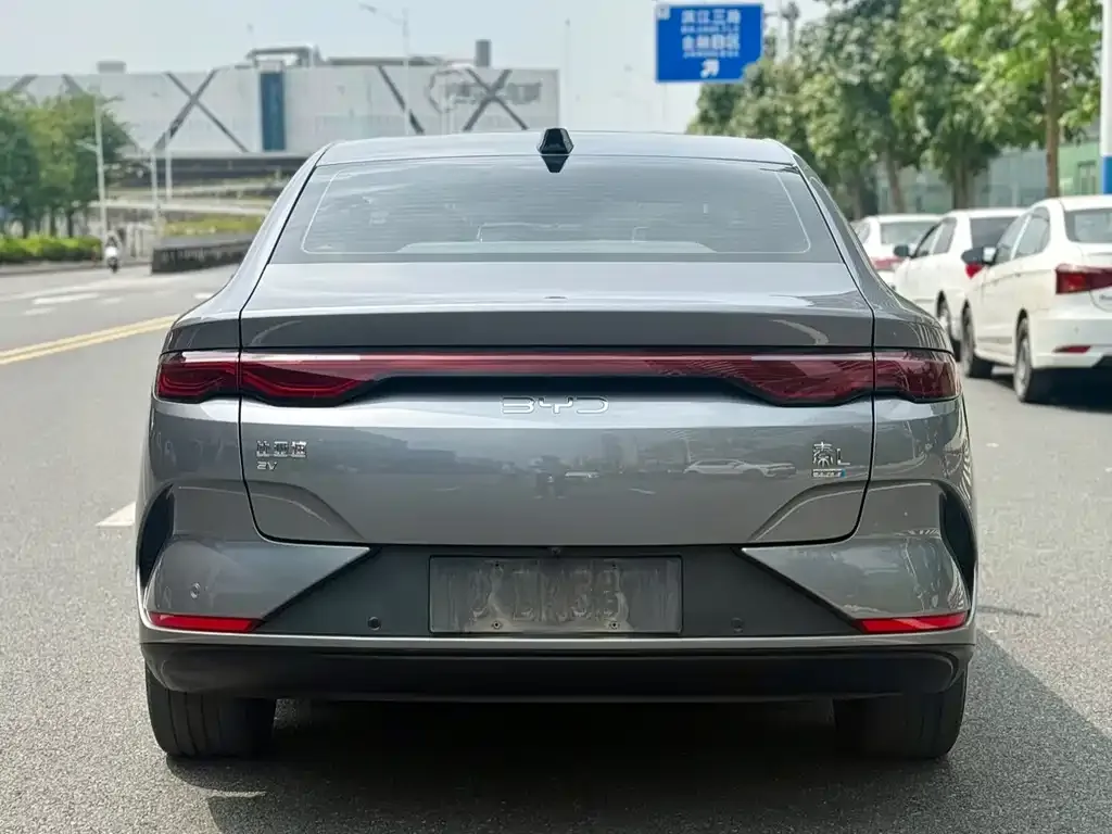 BYD Qin L — фото 3