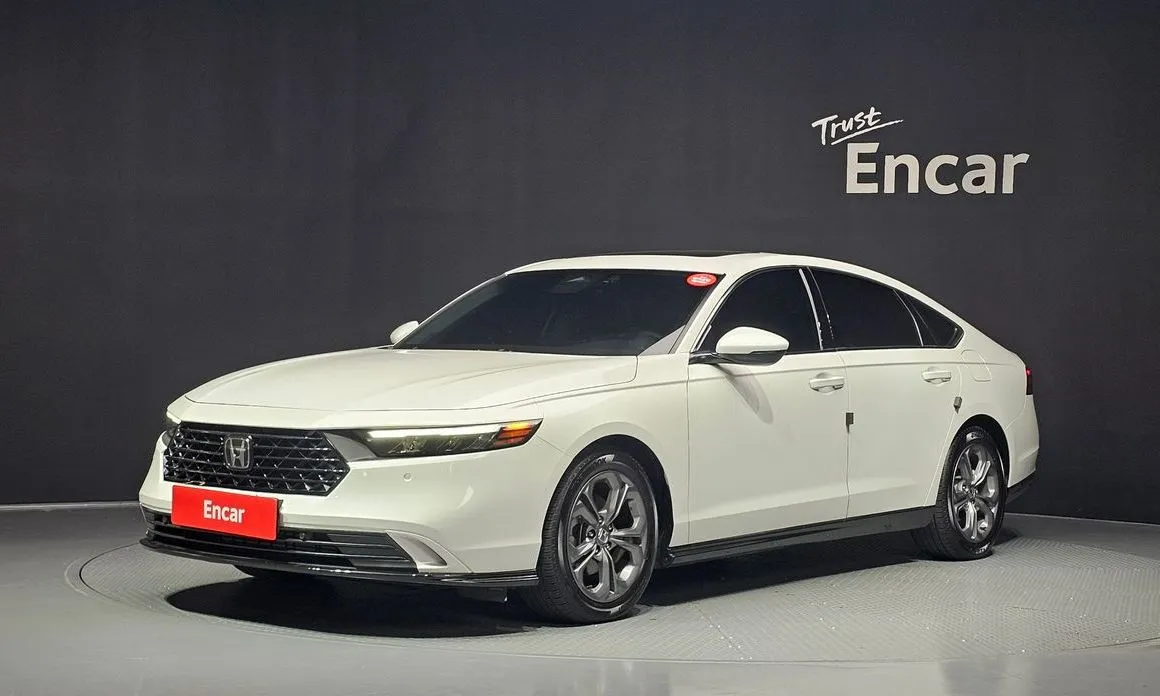 Honda Accord — фото 1