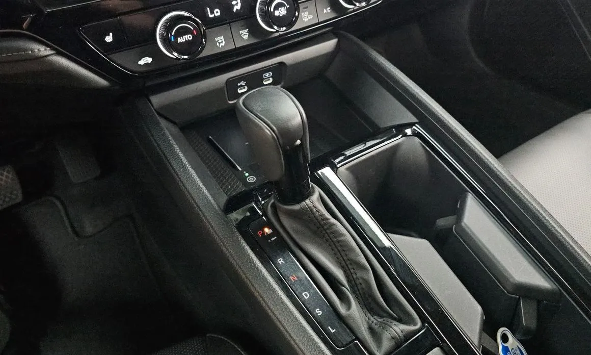 Honda Accord — фото 10