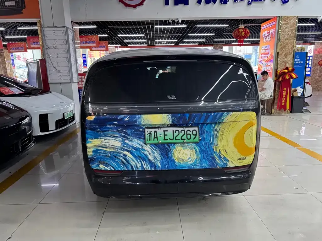 Li Auto MEGA — фото 6
