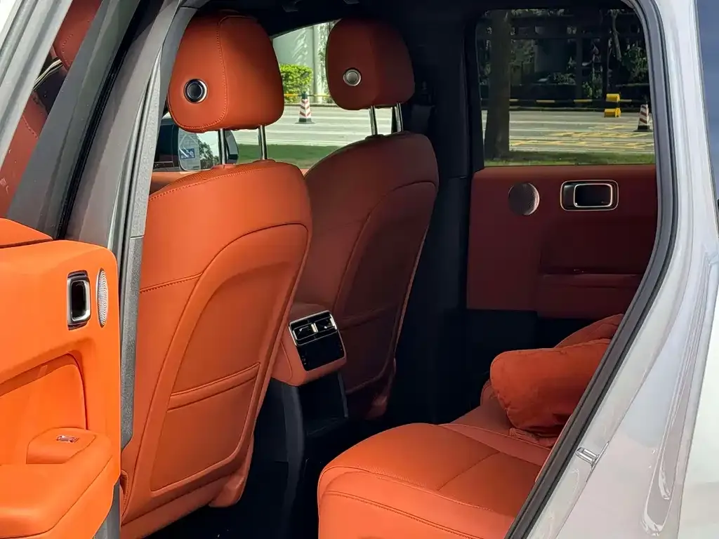 Li Auto L6 — фото 2