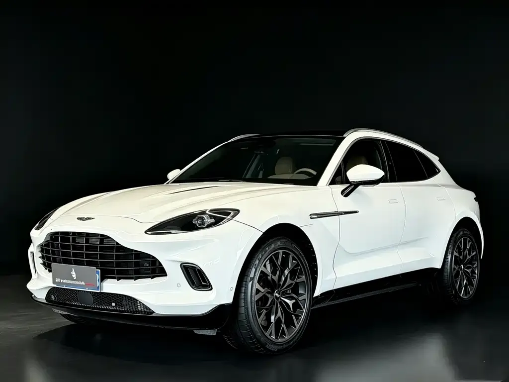 Aston Martin DBX — фото 9