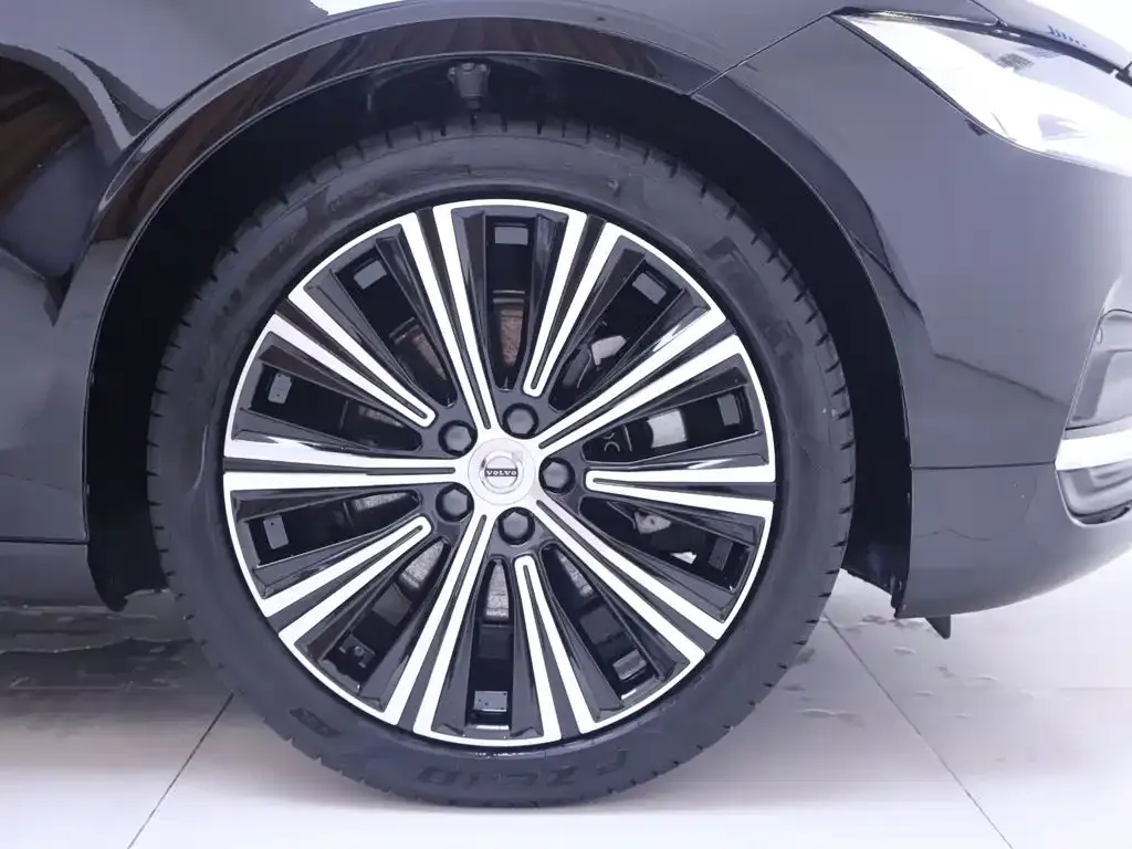 Volvo S90 — фото 10