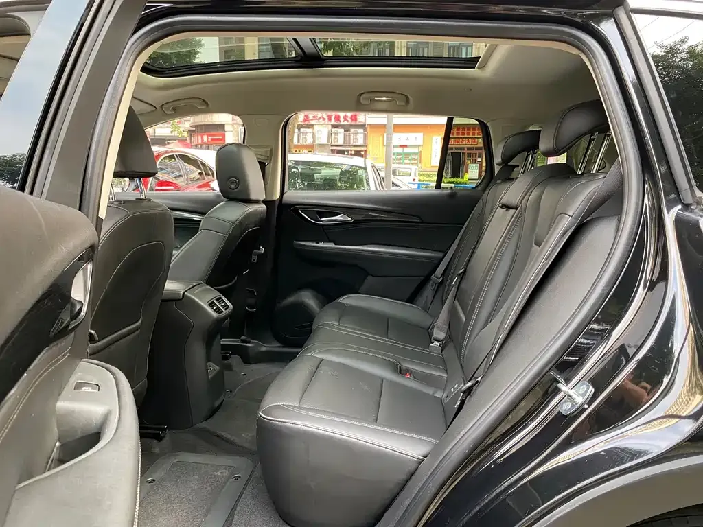 Buick Envision Plus — фото 5