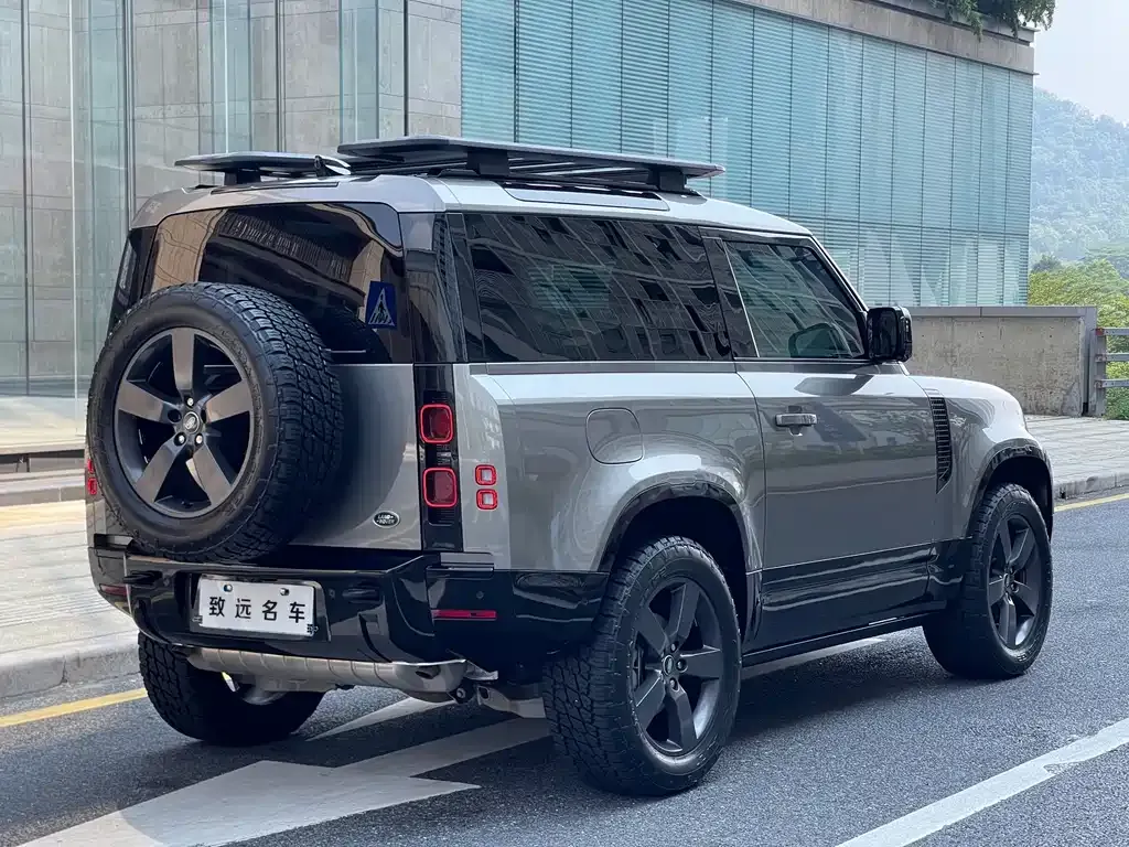 Land Rover Defender — фото 5