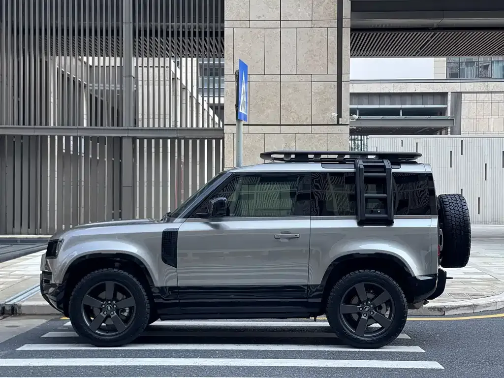 Land Rover Defender — фото 9
