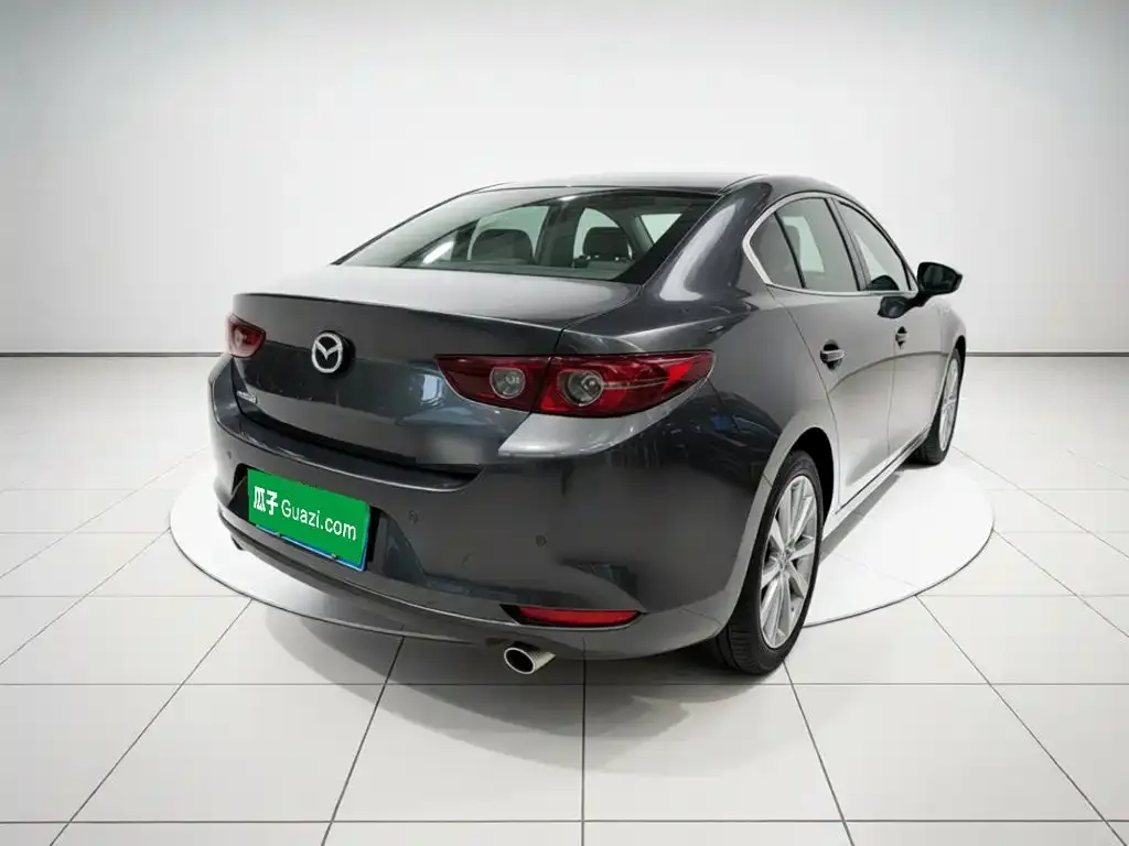 Mazda 3 Axela — фото 3
