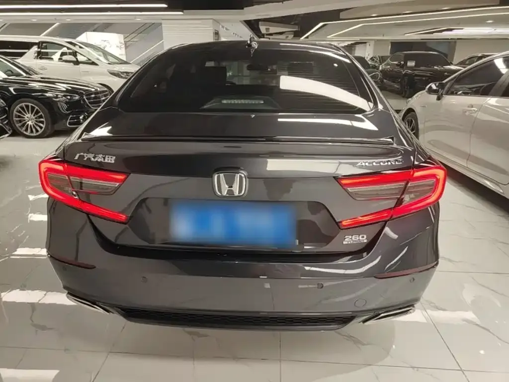 Honda Accord — фото 4
