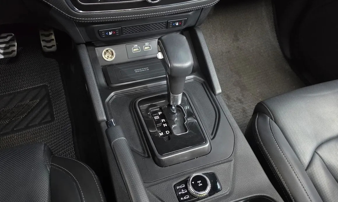 KG Mobility (Ssangyong) Rexton — фото 10
