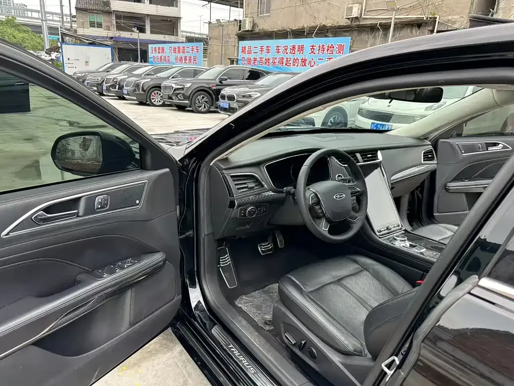 Ford Taurus — фото 10