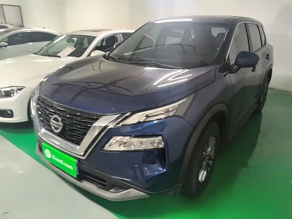 Nissan X-Trail — фото 1