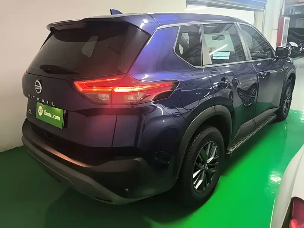 Nissan X-Trail — фото 10
