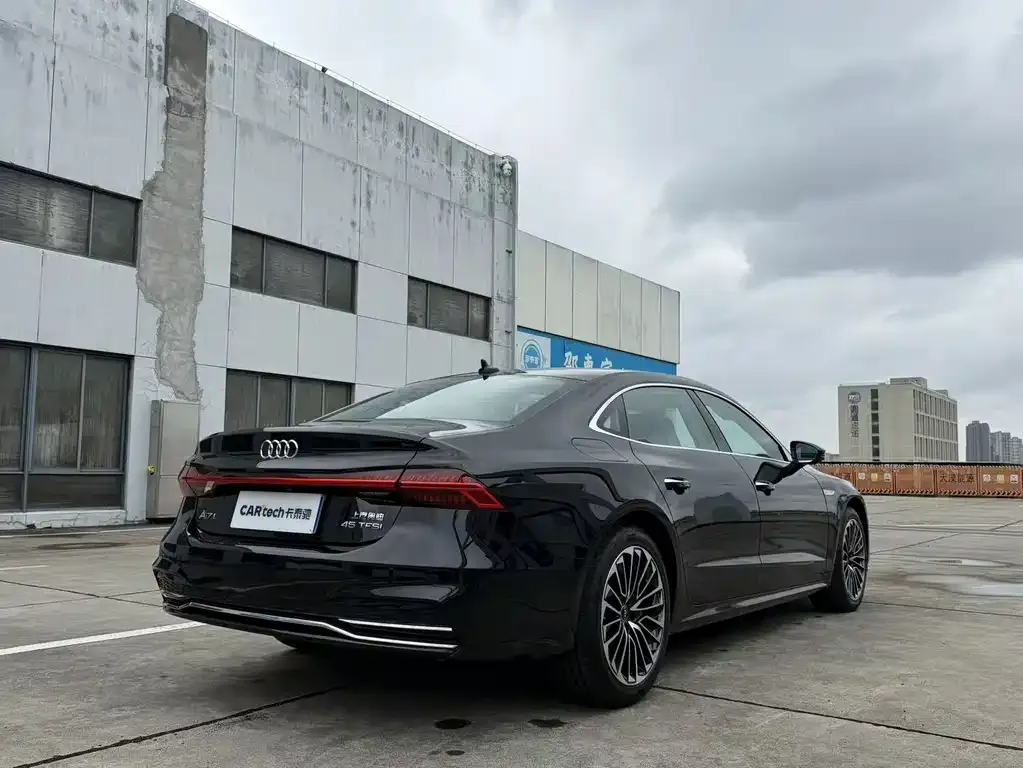 Audi A7L — фото 4