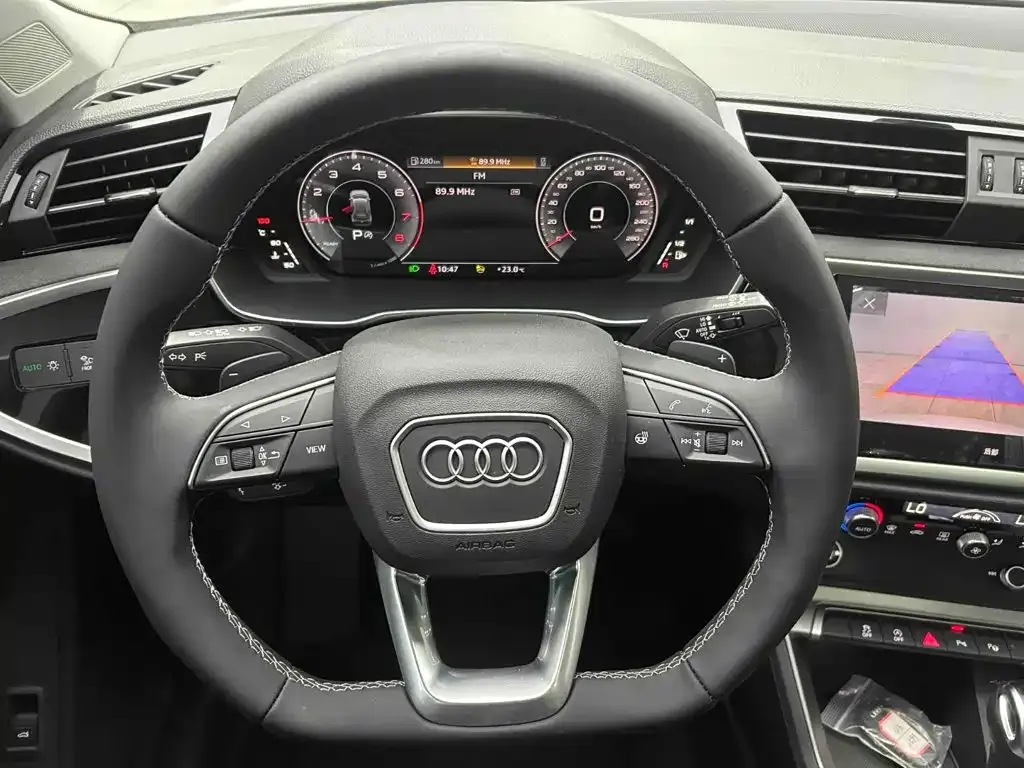 Audi Q3 — фото 4