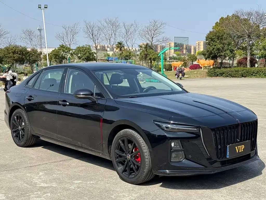 Hongqi H5 — фото 6