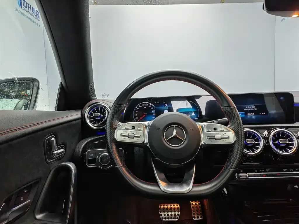 Mercedes-Benz CLA (Import) — фото 9