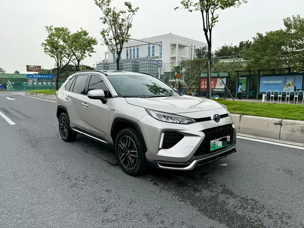 Toyota Wildlander New Energy — фото 8