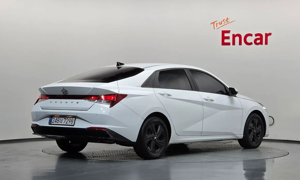 Hyundai AVANTE — фото 3