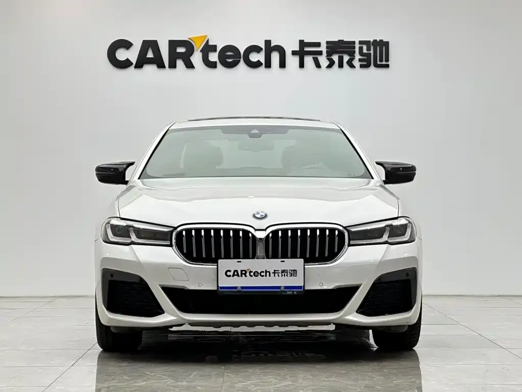 BMW 5 Series — фото 2
