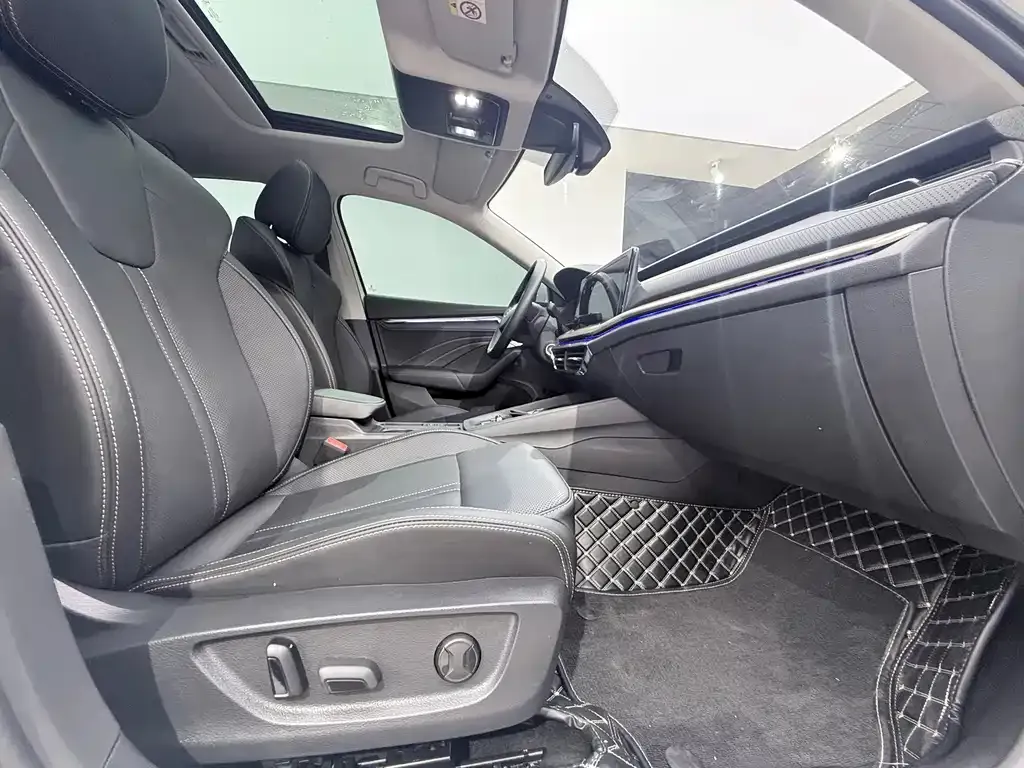 Skoda Octavia — фото 10