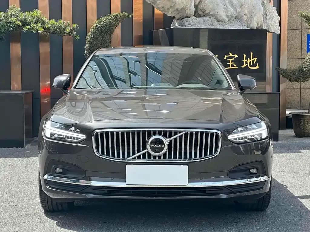 Volvo S90 — фото 3