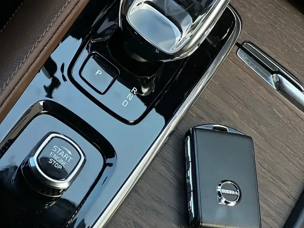 Volvo S90 — фото 2