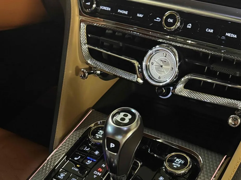 Bentley Flying Spur — фото 5