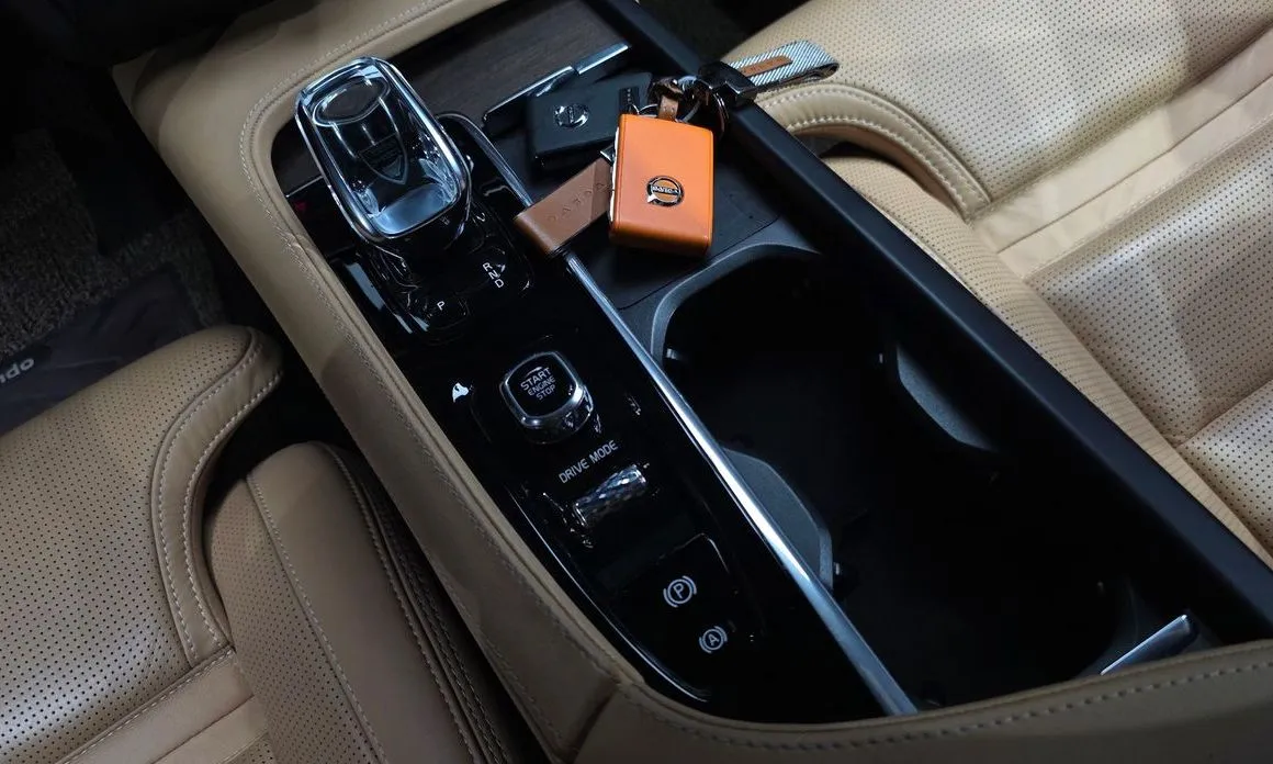 Volvo S90 — фото 10