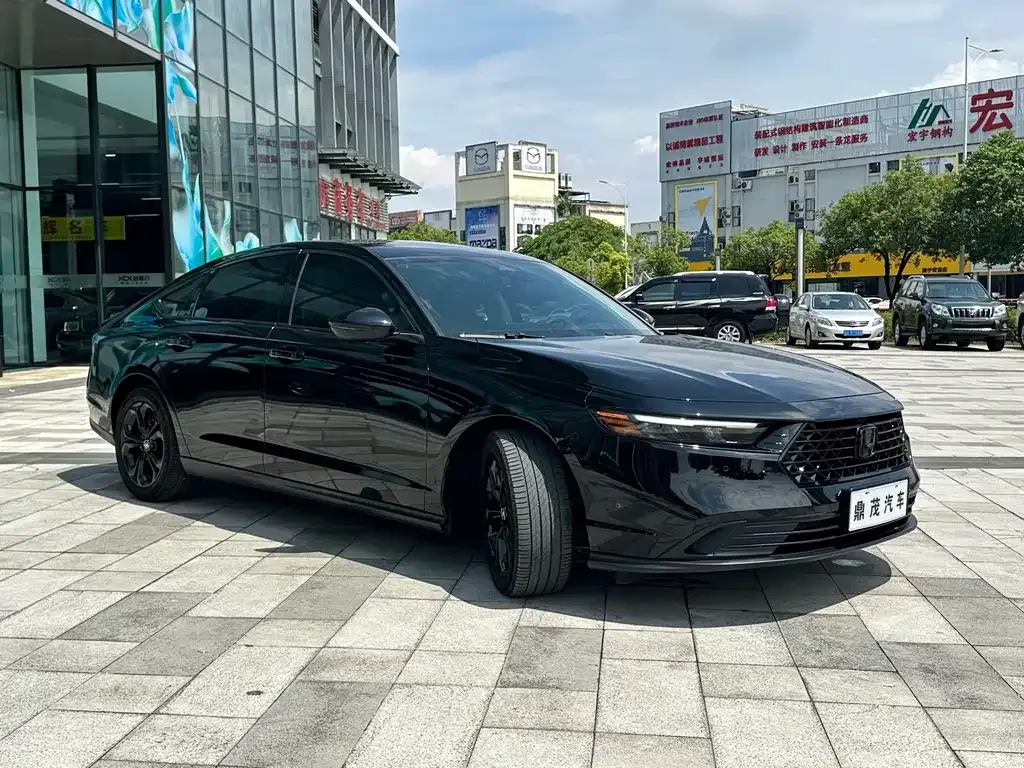Honda Accord — фото 9