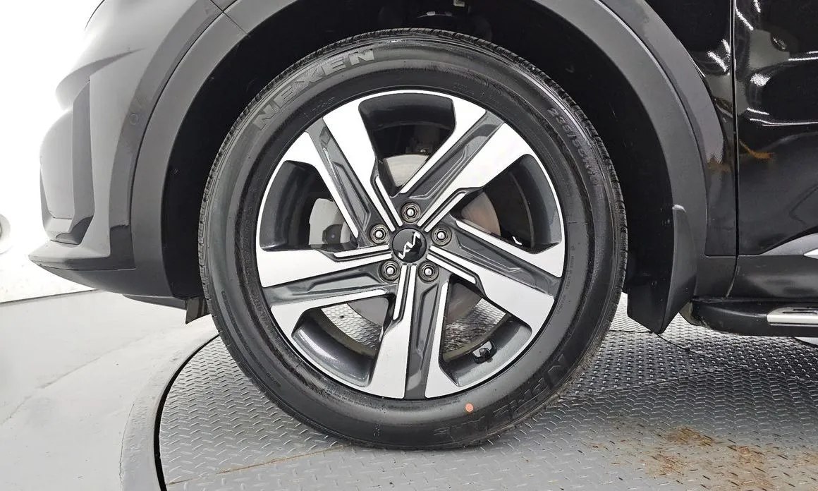 Kia Sorento — фото 6