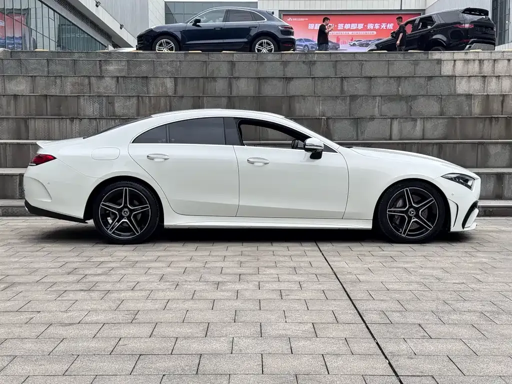Mercedes-Benz CLS — фото 6