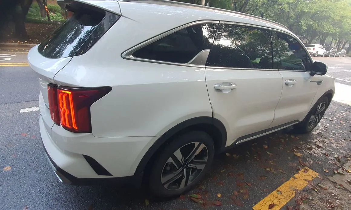 Kia Sorento — фото 5