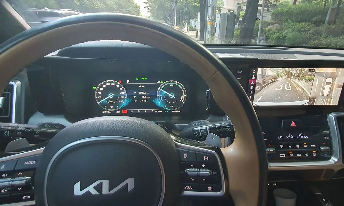 Kia Sorento — фото 4