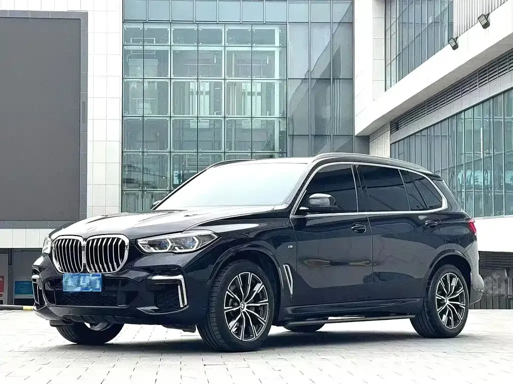 BMW X5 — фото 1
