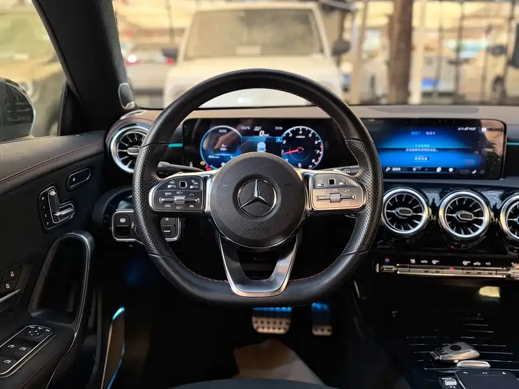 Mercedes-Benz CLA (Import) — фото 10