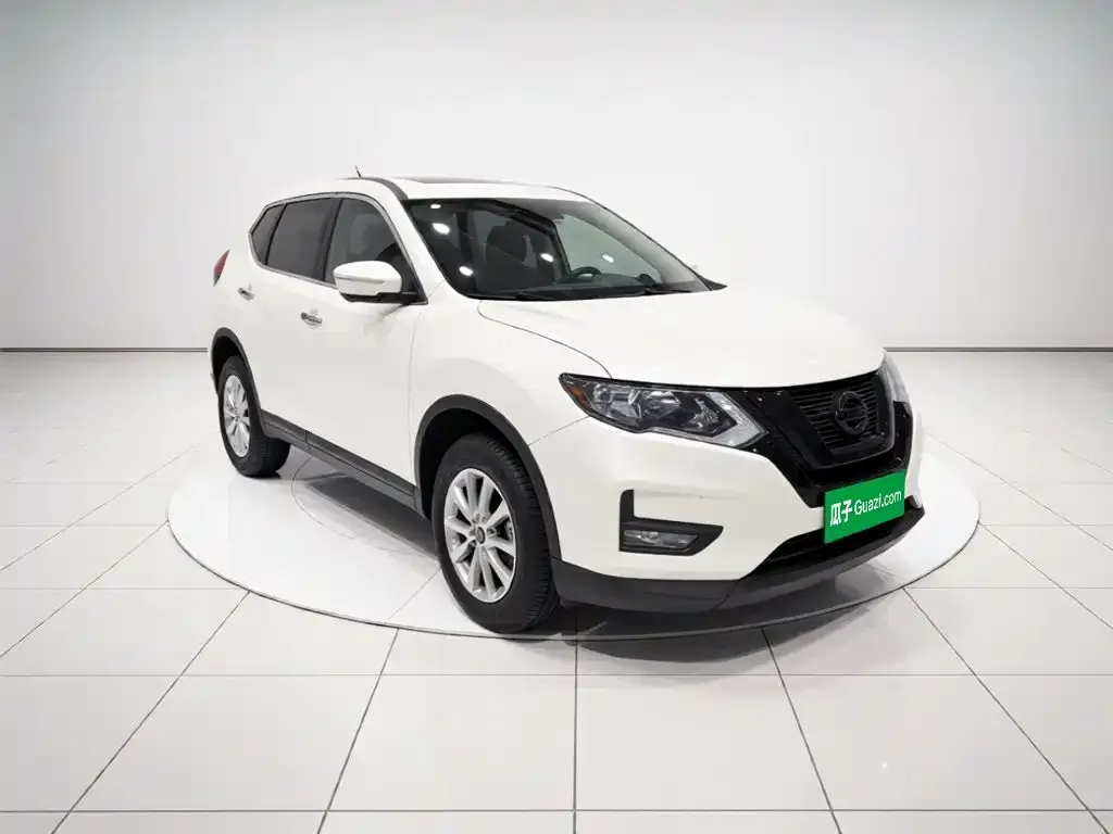 Nissan X-Trail — фото 10