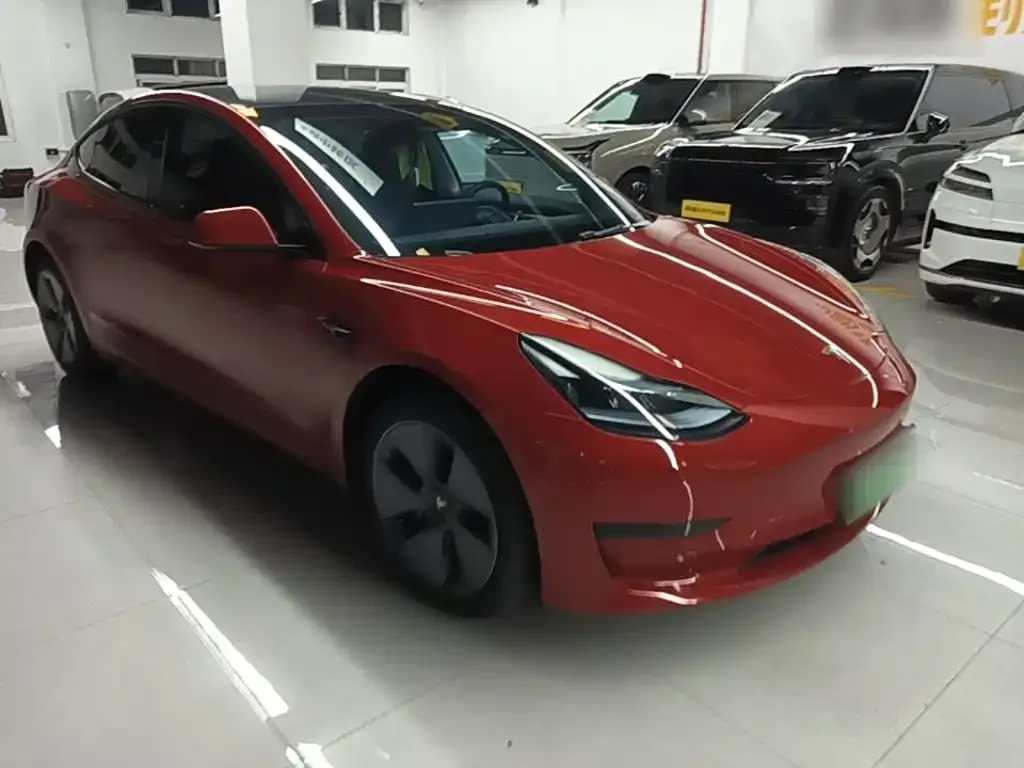 Tesla Model 3 — фото 5