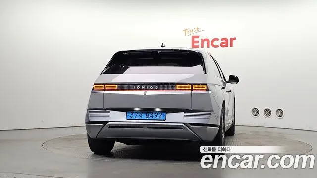 Hyundai Ioniq5 — фото 3