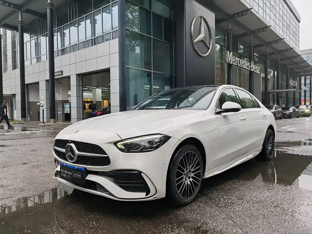 Mercedes-Benz C-Class — фото 1
