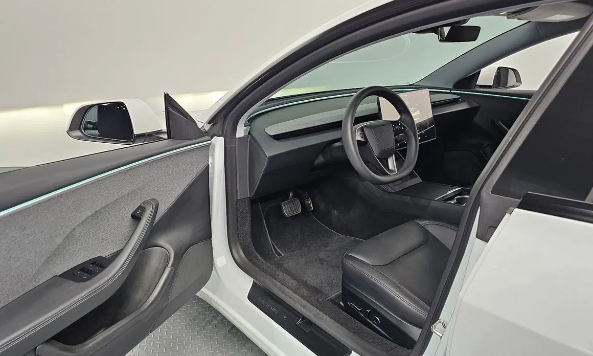 Tesla Model 3 — фото 6