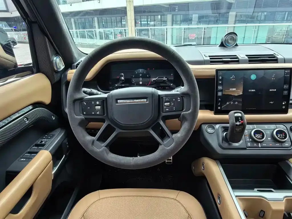 Land Rover Defender — фото 6