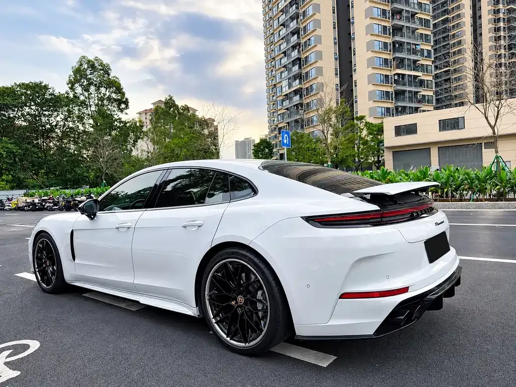 Porsche Panamera — фото 10
