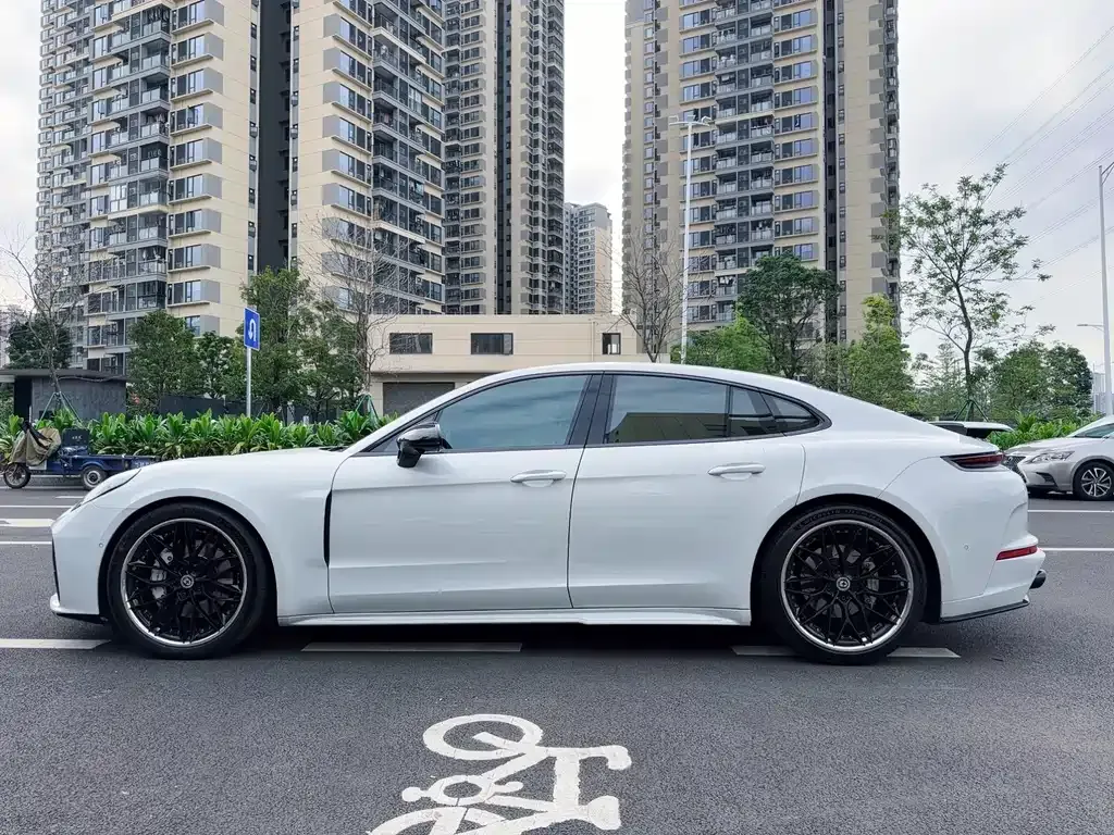 Porsche Panamera — фото 9