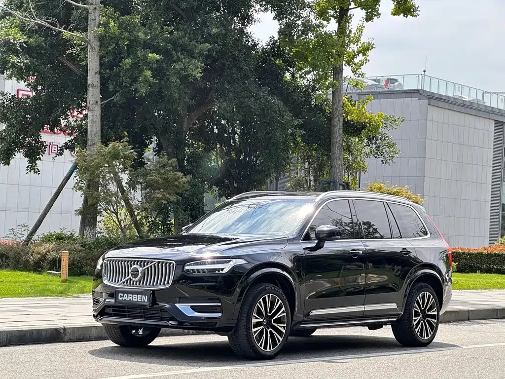Volvo XC90 PHEV — фото 1