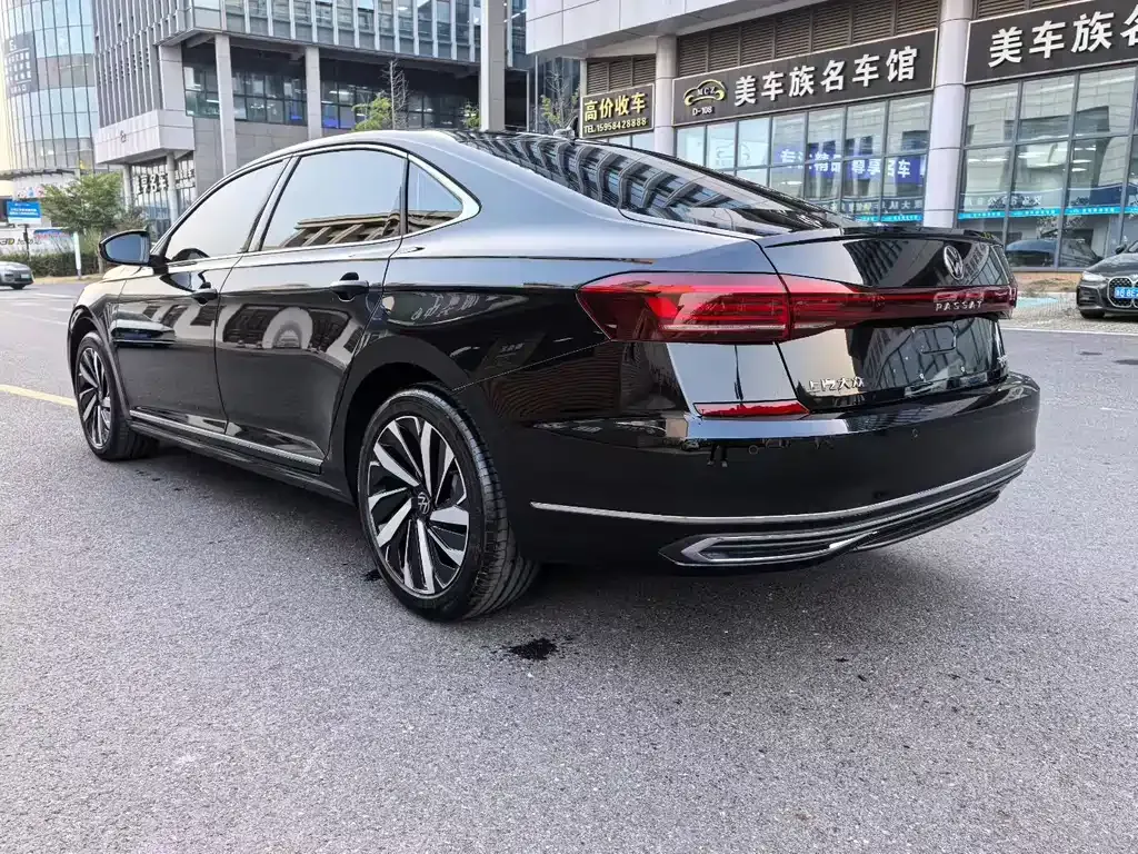 Volkswagen Passat — фото 9