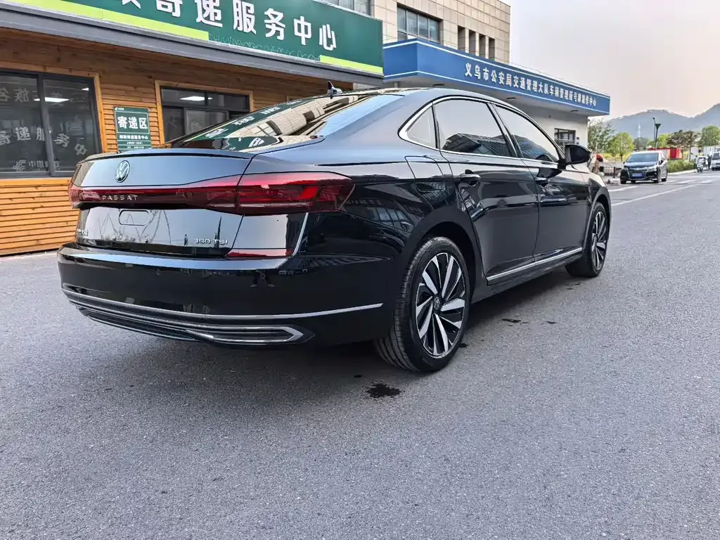 Volkswagen Passat — фото 7