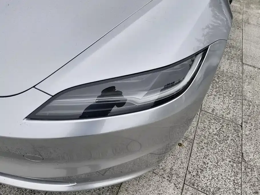 Tesla Model 3 — фото 5