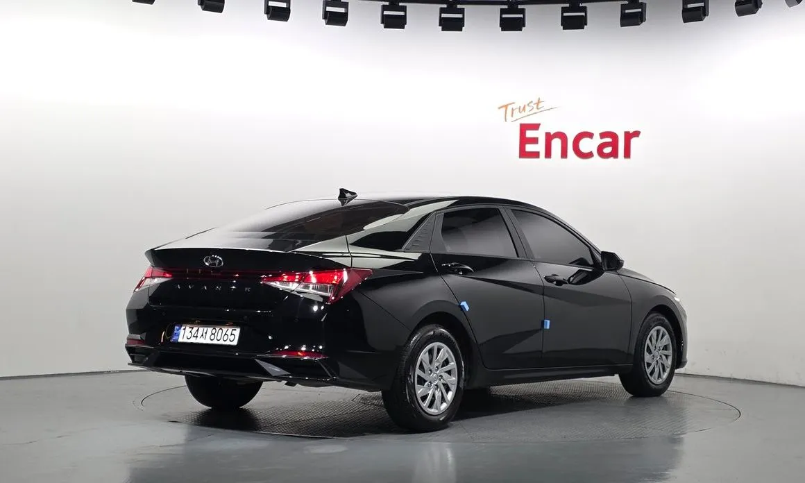 Hyundai AVANTE — фото 2