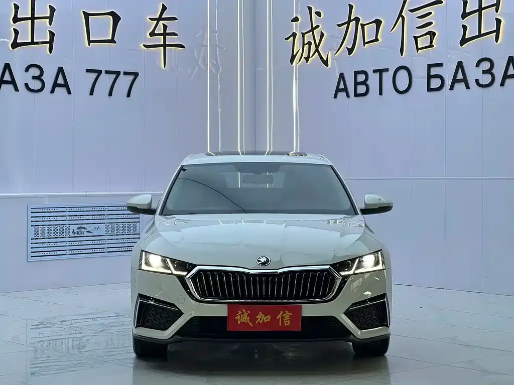 Skoda Octavia — фото 7