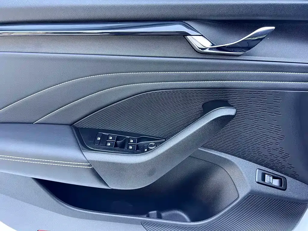Skoda Octavia — фото 9